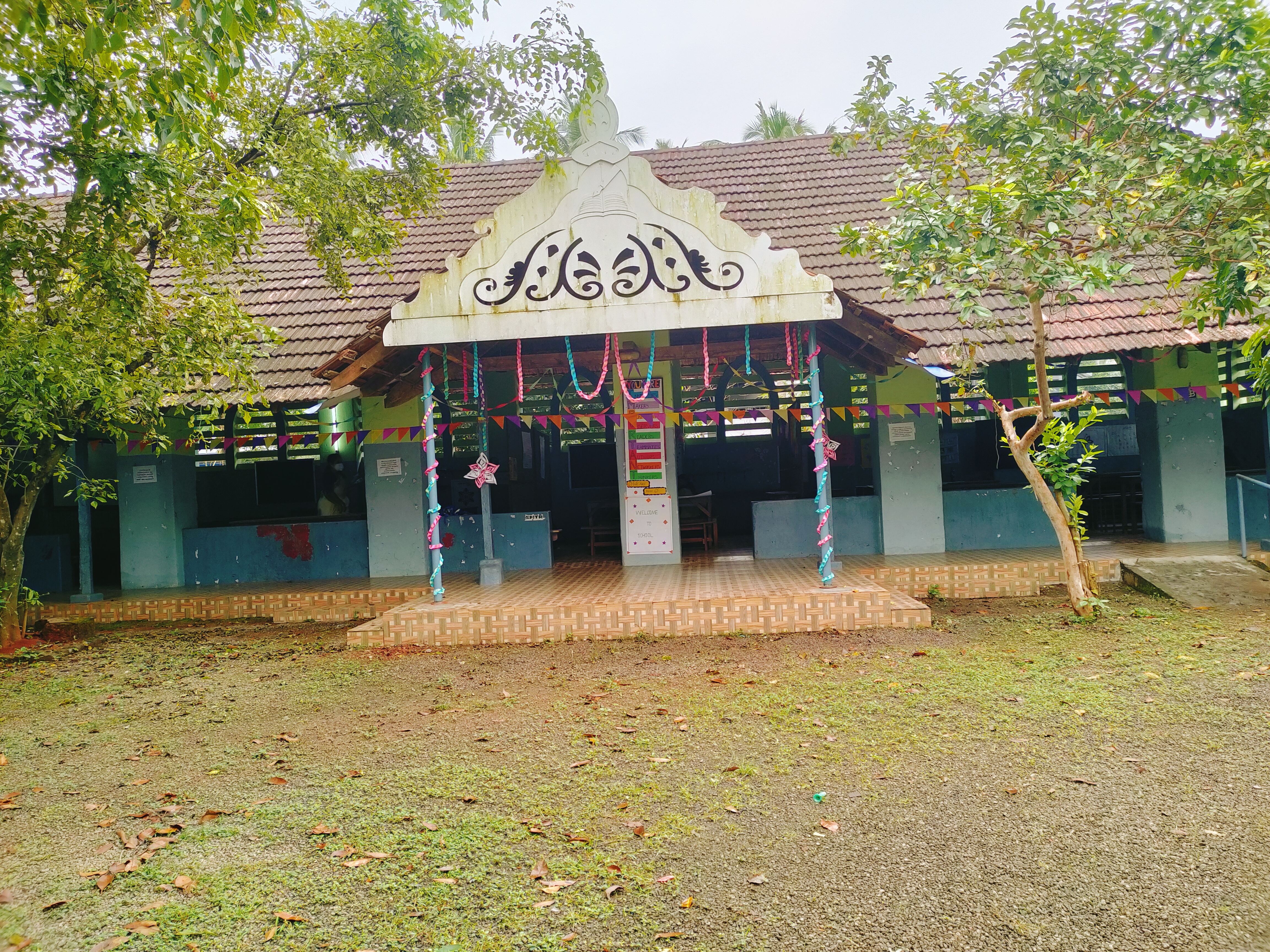 ST.ANTONY`S UPS KODANNUR (22264)