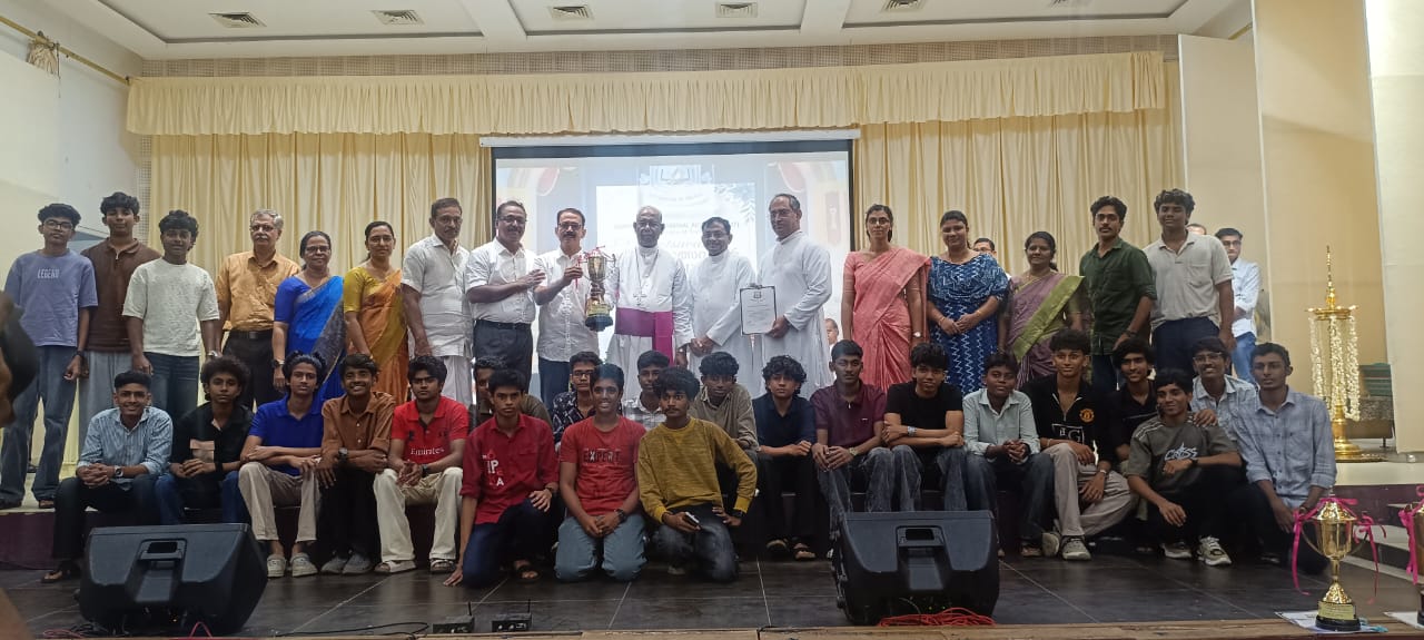 ST. THOMAS COLLEGE HSS THRISSUR (22050)