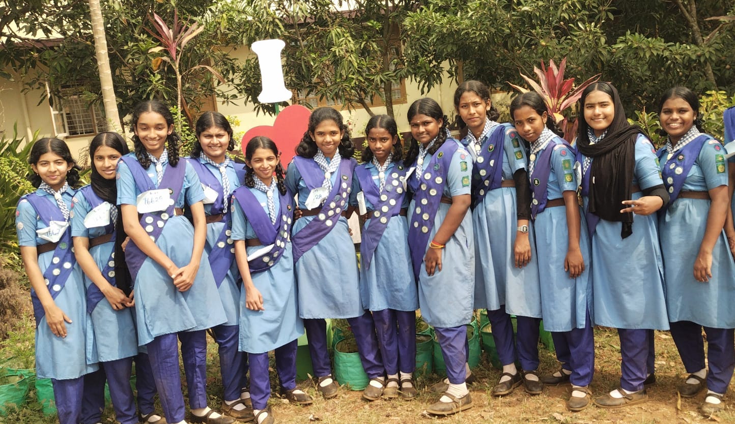 ST. THOMAS HSS ENGANDIYUR (24051)