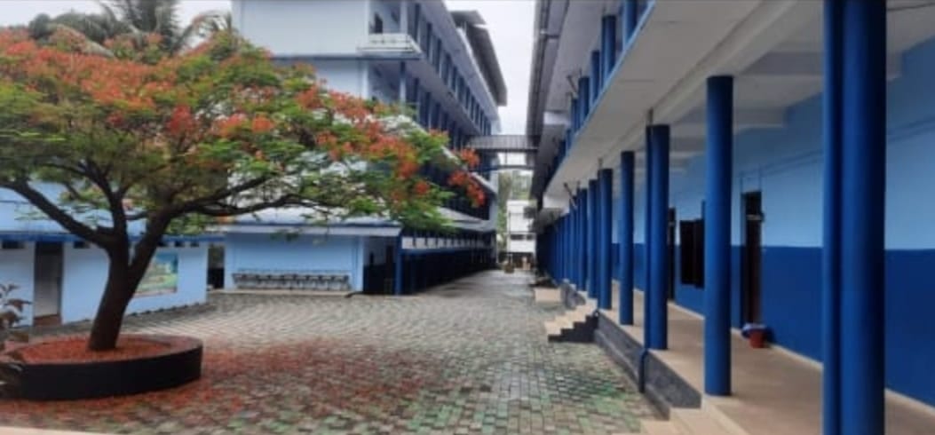 ST. ANTONY`S HSS PUDUKAD (23058)