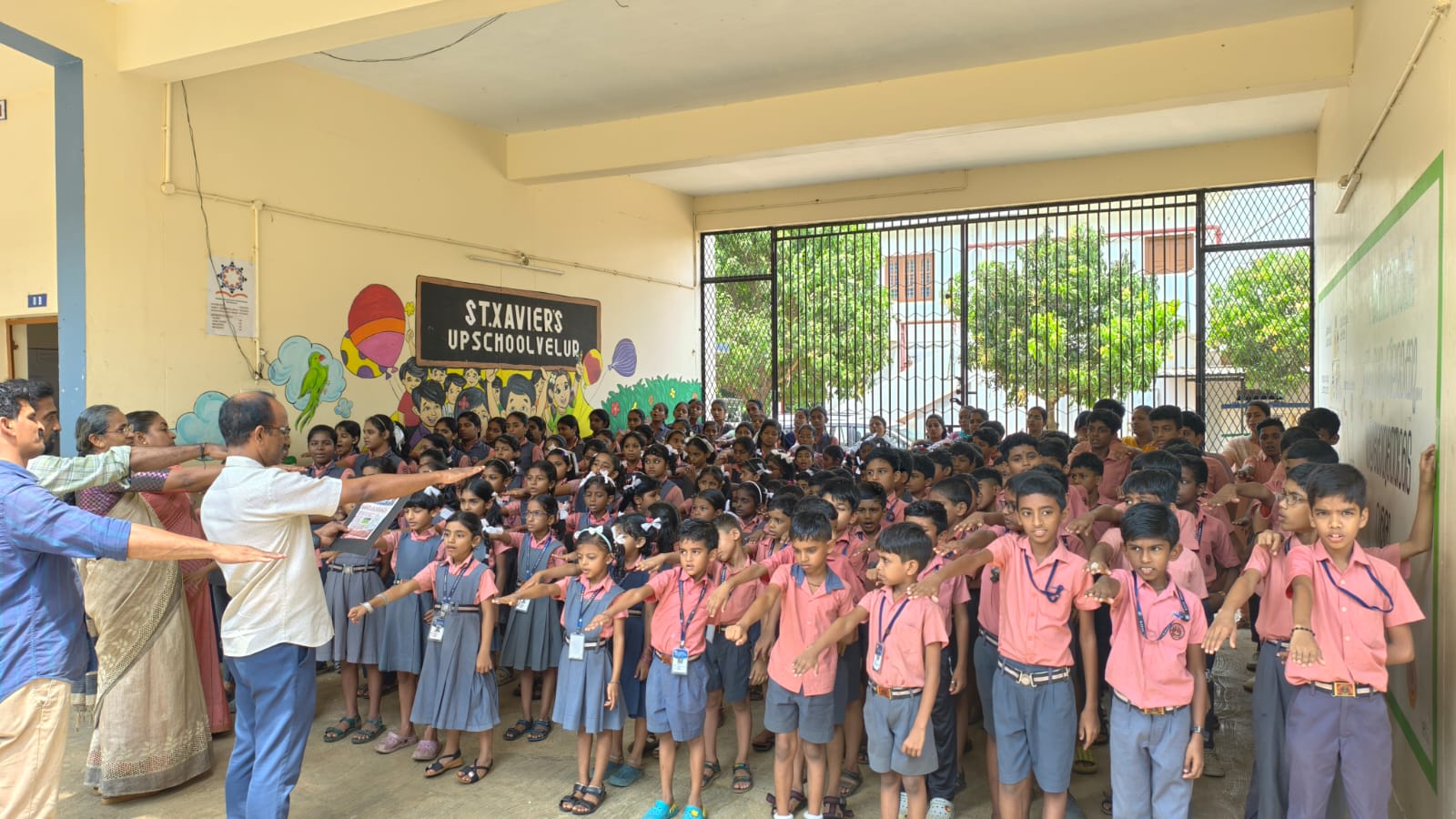 ST.XAVIER`S U P SCHOOL VELUR (24361)