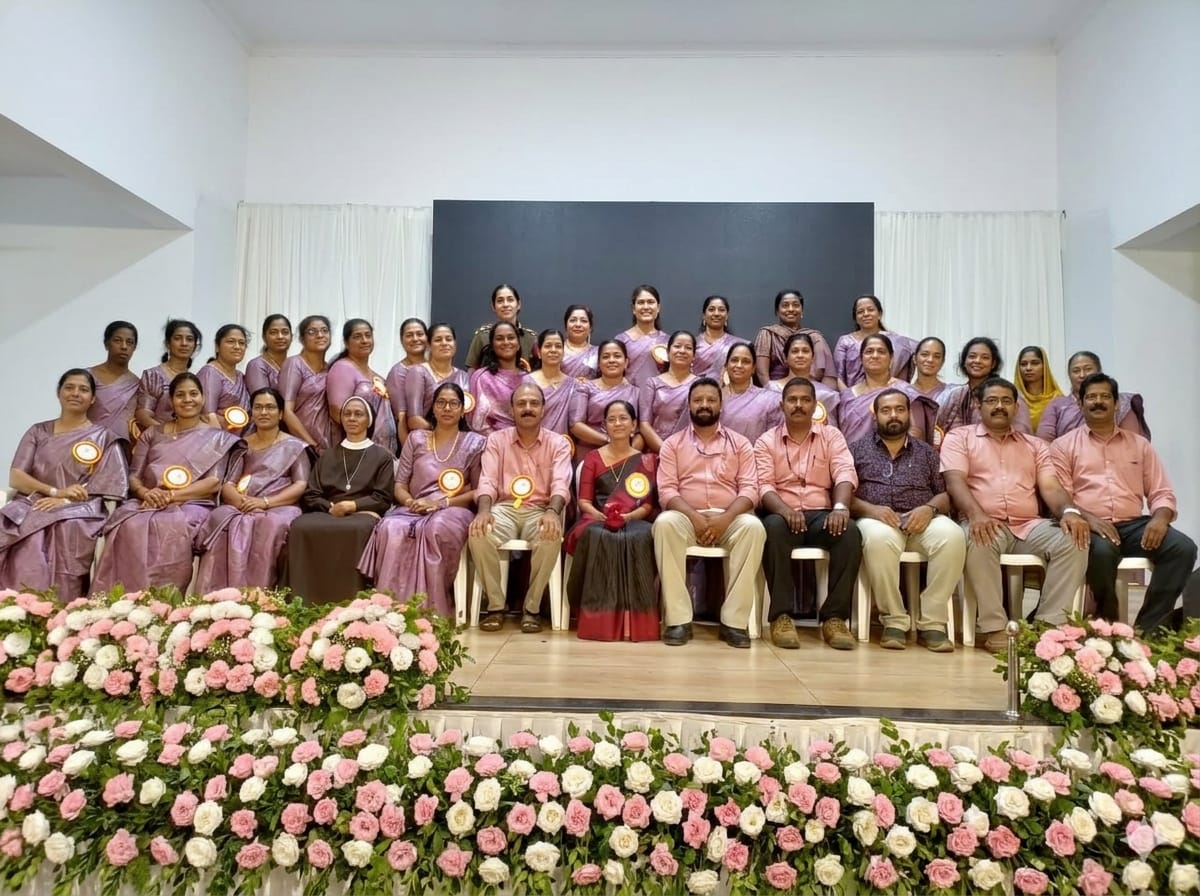 ST ANTONY`S  HSS PUTHUKKAD (8062)